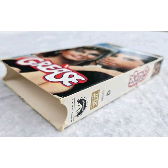 Vintage Grease Movie VHS John Travolta Olivia Newton-John Nostalgia Nostalgic - Picture 6 of 7